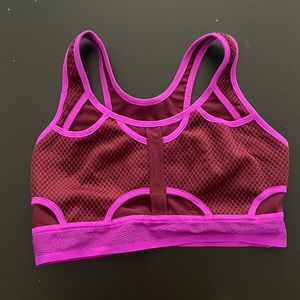 Large Nike sports bra